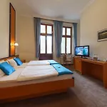 בית הארחה Haus Alexander