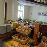 בית הארחה Haus Alexander