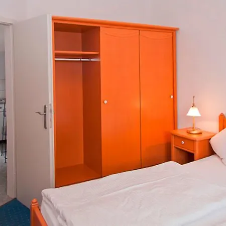 Gasthuis Haus Alexander 4*