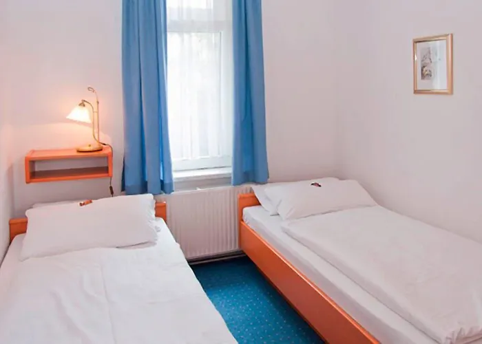 Haus Alexander 게스트하우스 제바트헤링스도르프