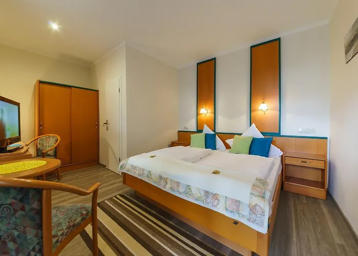 Haus Alexander 게스트하우스 제바트헤링스도르프